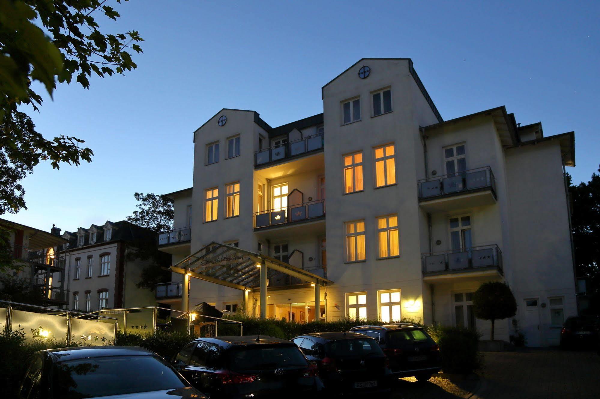 Aparthotel Seeschloesschen Zinnowitz Exterior photo