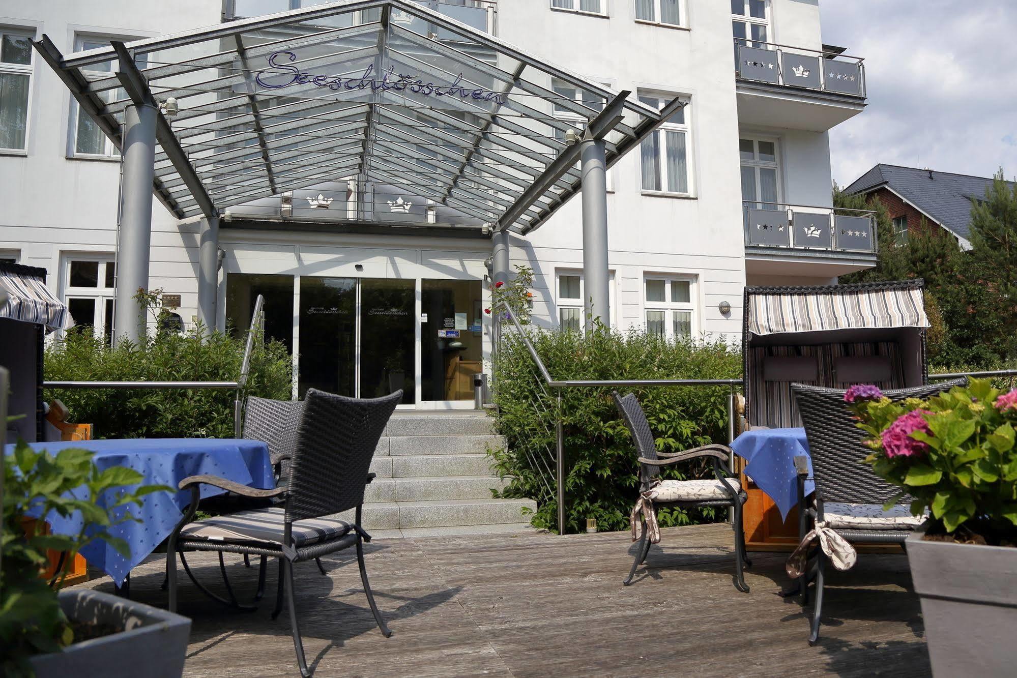 Aparthotel Seeschloesschen Zinnowitz Exterior photo